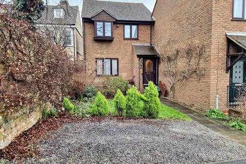 3 bedroom end of terrace house for sale, Nags Head Lane, Rochester