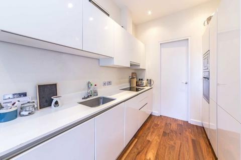 3 bedroom flat to rent, Brondesbury Villas, London NW6