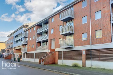 1 bedroom apartment for sale, Kingfisher Meadow, Maidstone