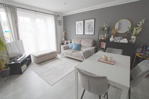 2 bedroom apartment for sale, Meadow Rise, Billericay CM11