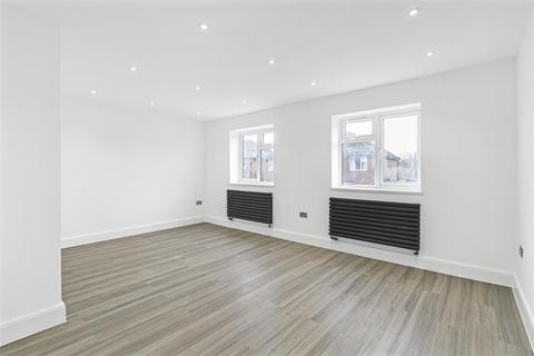 1a Silverdale Close, Cheam, Sutton, SM1 2LD