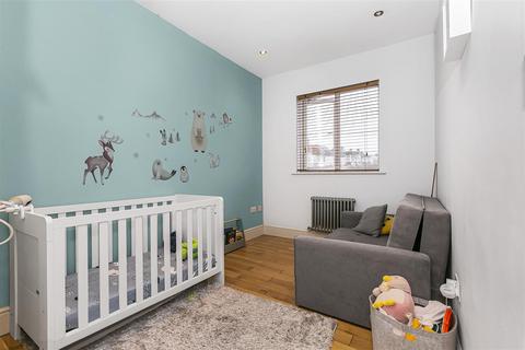140a Clensham Lane, Sutton, SM1 2NG