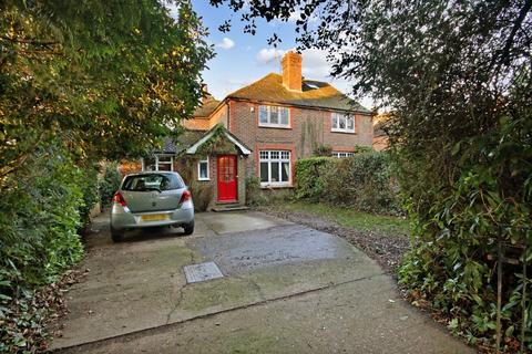 4 bedroom semi-detached house for sale, Crawley Down Road, Felbridge, East Grinstead, RH19