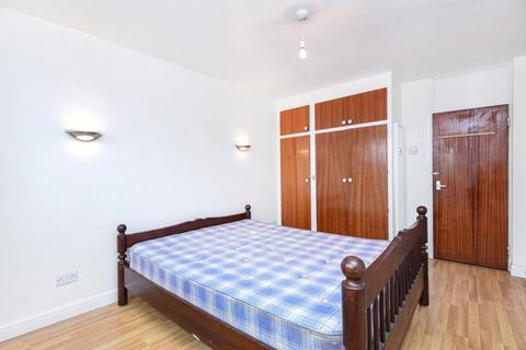 2 bedroom flat for sale, High Road,  London,  N2