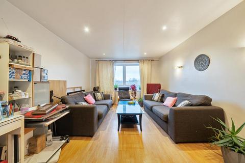 2 bedroom flat for sale, High Road,  London,  N2