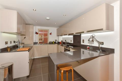 2 bedroom apartment for sale, Canterbury Road, Margate, Kent