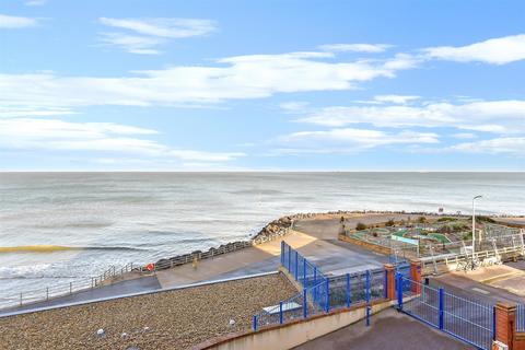 2 bedroom apartment for sale, Canterbury Road, Margate, Kent