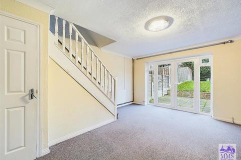 2 bedroom semi-detached house for sale, Colchester Close, Chatham