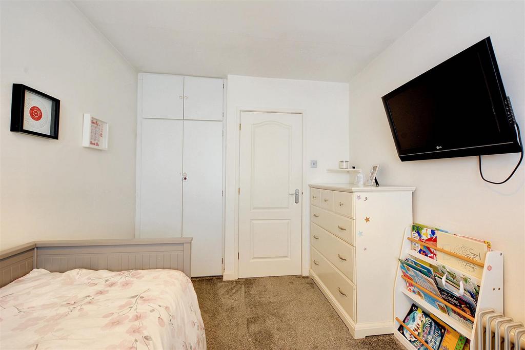 Bedroom 4 2.jpeg