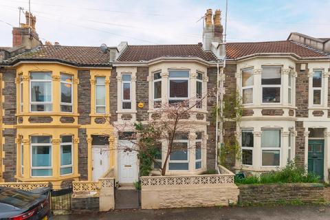 19 Cairns Crescent, Bristol, BS2 9QD