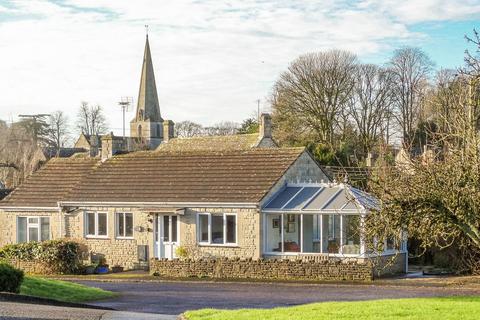 2 bedroom detached bungalow for sale, van der Breen Street, Bisley