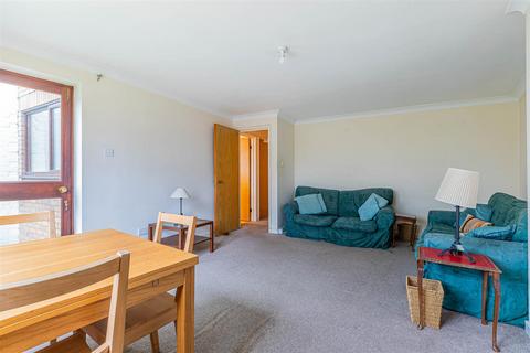 1 bedroom flat for sale, The Crescent, Cardiff CF5