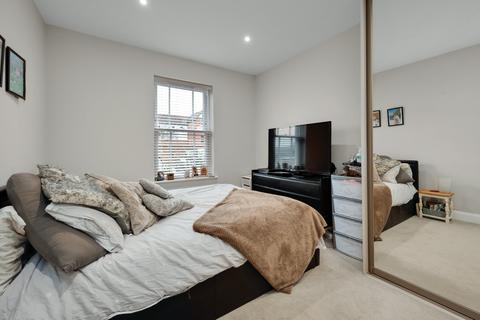 1 bedroom apartment for sale, Baker Street, Weybridge, Surrey, KT13