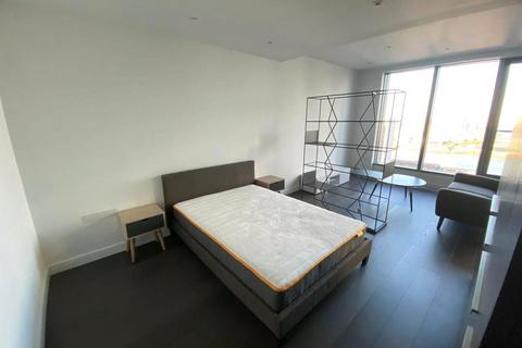 Studio to rent, Park Drive, London, E14