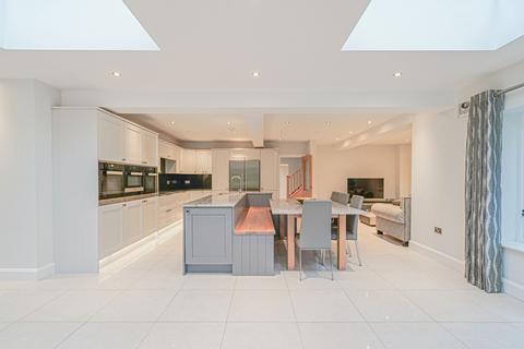 undefined, The Crescent, Hampton-In-Arden, B92