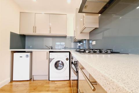 1 bedroom flat to rent, Turners Hill, Cheshunt, Waltham Cross