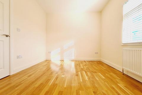 1 bedroom flat to rent, Turners Hill, Cheshunt, Waltham Cross