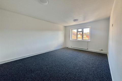 2 bedroom apartment to rent, Wilson Drive, Wembley