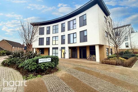 3 bedroom apartment for sale, Augustus Way, Chatham