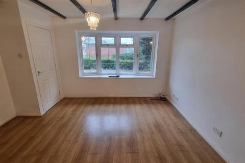 3 bedroom house to rent, Elmhurst Road, Coventry, CV6 6JU