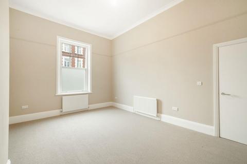 3 bedroom apartment to rent, Salusbury Road, London, NW6