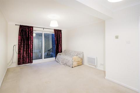 1 bedroom flat to rent, Gowan Lea