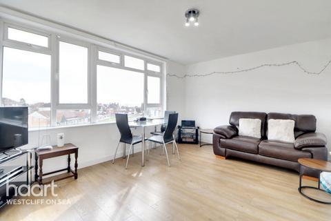 1 bedroom flat for sale, London Road, Westcliff-on-sea