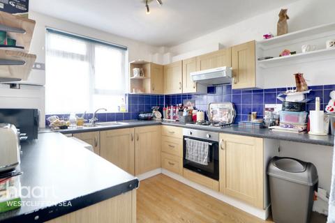 1 bedroom flat for sale, London Road, Westcliff-on-sea