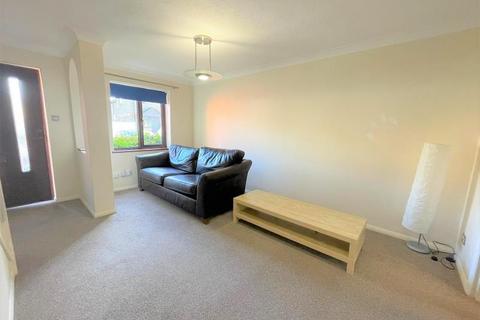 2 bedroom terraced house to rent, Hanson Close, Guildford GU4