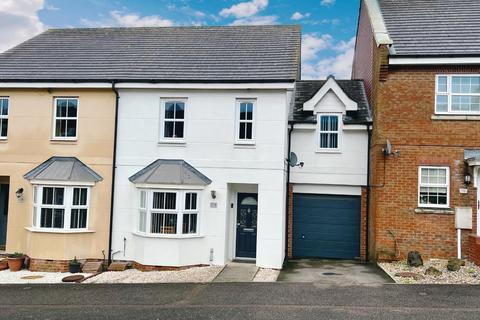 3 bedroom semi-detached house for sale, Kirk View, Singleton