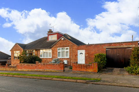 5 bedroom semi-detached bungalow for sale, Chalfont Drive, Loughborough LE12