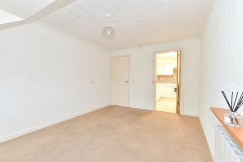 1 bedroom flat for sale, Horndean Road, Emsworth, Hampshire