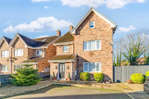 4 bedroom detached house for sale, Brook Street, Stotfold