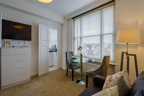 1 bedroom apartment to rent, Hill Street, London, W1J