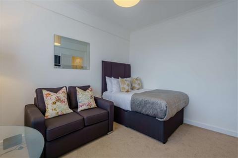 1 bedroom apartment to rent, Hill Street, London, W1J