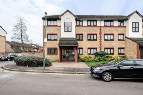 1 bedroom apartment for sale, Foxglove Way, Wallington