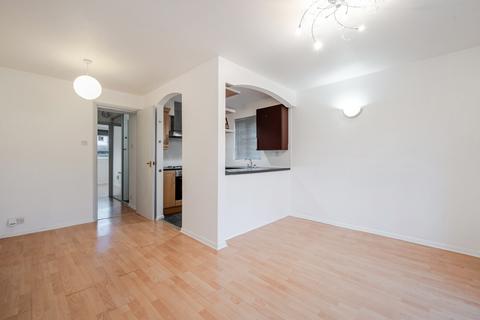 1 bedroom apartment for sale, Foxglove Way, Wallington