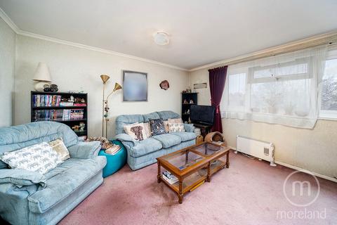 3 bedroom apartment for sale, Granville Road, London NW2