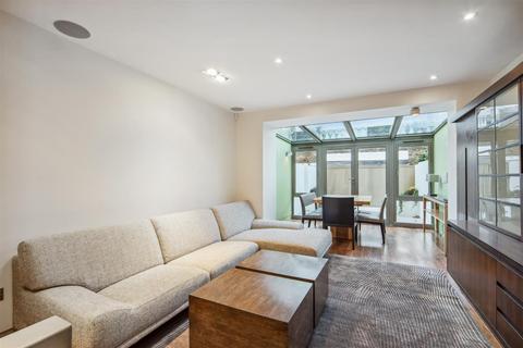 4 bedroom townhouse to rent, Walton Street, Chelsea, SW3