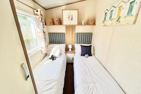 2 bedroom static caravan for sale, Oaklands Holiday Park