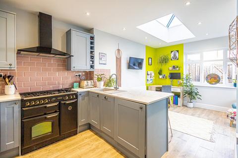 undefined, Grand Parade, Leigh-on-sea, SS9