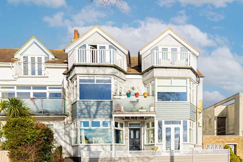 undefined, Grand Parade, Leigh-on-sea, SS9