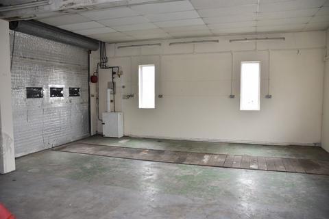 undefined, Twelly Garage, Pencader