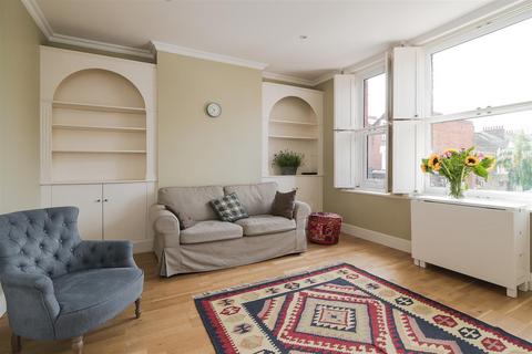 2 bedroom apartment to rent, Lower Richmond Road, London