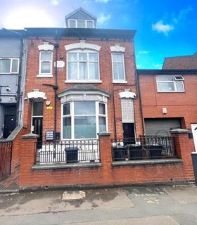 1 bedroom detached house to rent, Overton Road, Leicester LE5