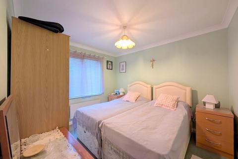 44 Trevithick Close, Feltham, TW14 9XJ