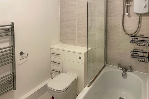 1 bedroom flat to rent, Holden Avenue, Woodside Park, London, N12