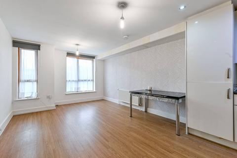 2 bedroom flat to rent, Chargeable Lane, Plaistow, London, E13