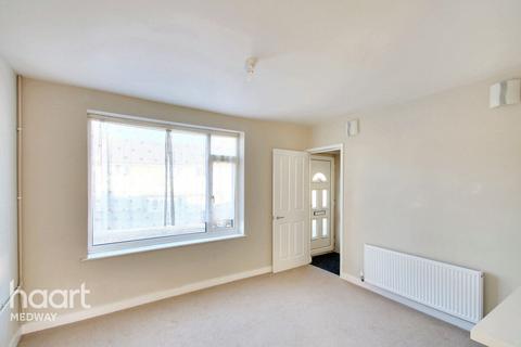 30 Clifton Close, Rochester, ME2 2HG
