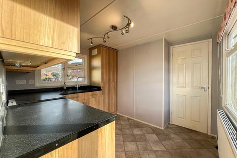 1 bedroom park home for sale, Fayre Oaks Park, Kings Acre, Hereford